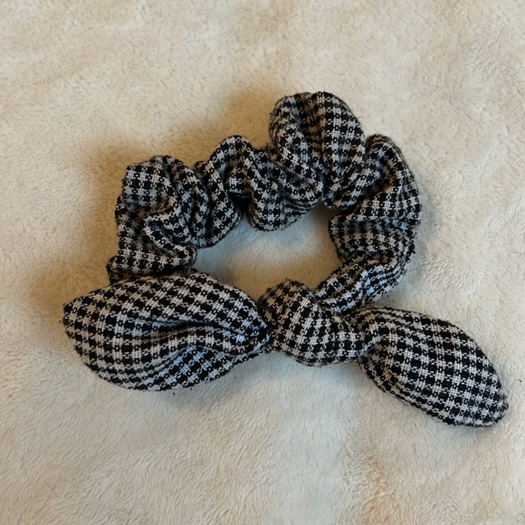 Scrunchie bundle - Picture 4 of 4